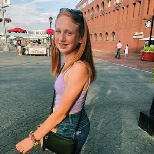 Meet your Posher, Anna
